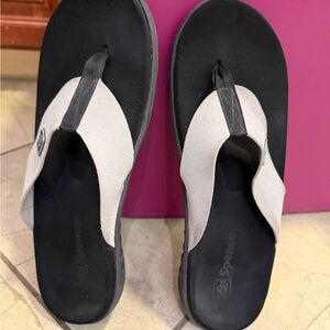 Spenco Black and Gray Men's Flip-Flops